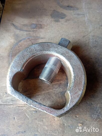 Съемник рулевых тяг и шаровой опоры универсальные