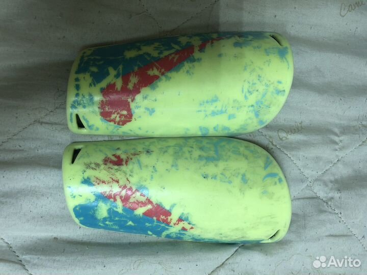 Щитки футбольные nike