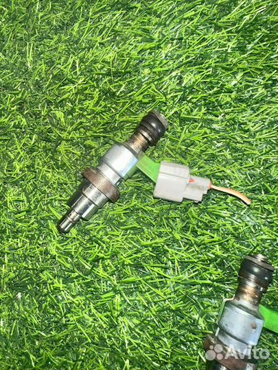 Комплект бензиновых форсунок 1az-fse 2az-fse toyot
