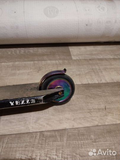 Трюковой самокат