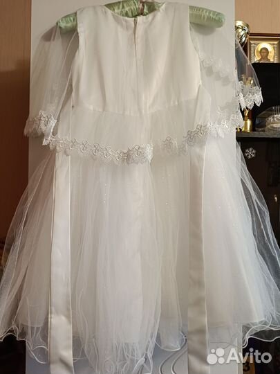Праздничное белое платье