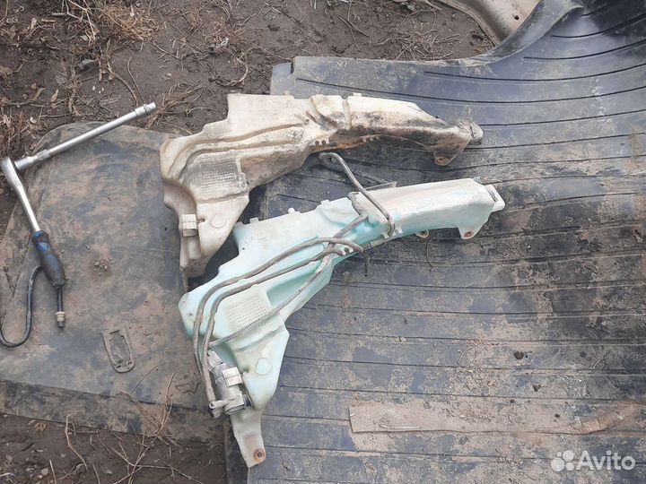 Ford Focus 2 бачек омывателя