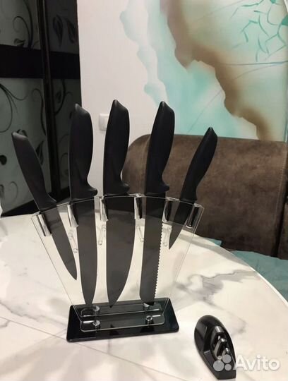 Набор кухонных ножей с подставкой