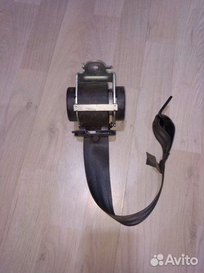 Ремень безопасности задний Renault fluence Лев