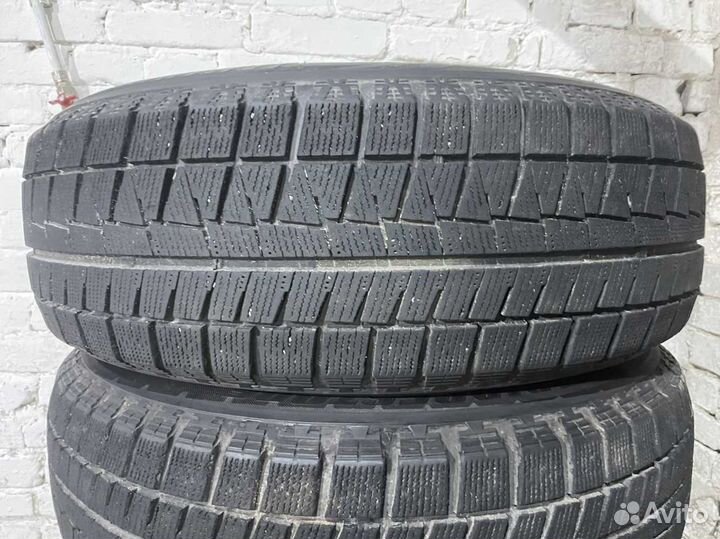 Bridgestone Blizzak Revo GZ 205/60 R16 92Q