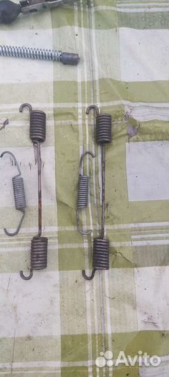 Механизм барабанного тормоза Ford Ecosport