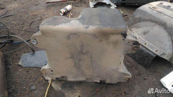 Инструментальный ящик Renault Manager