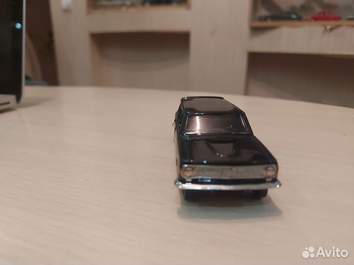 Коллекционные машинки СССР модели 1 43