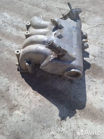 Коллектор впускной Лада 2115