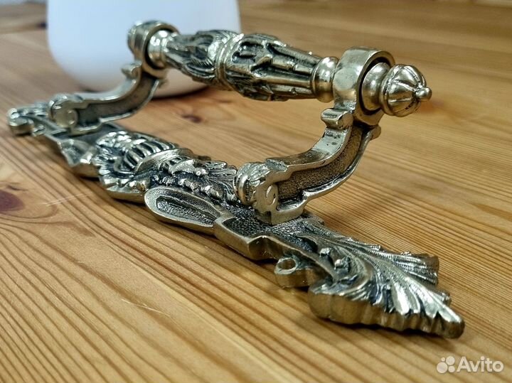 Декоративная дверная ручка «орнамент»