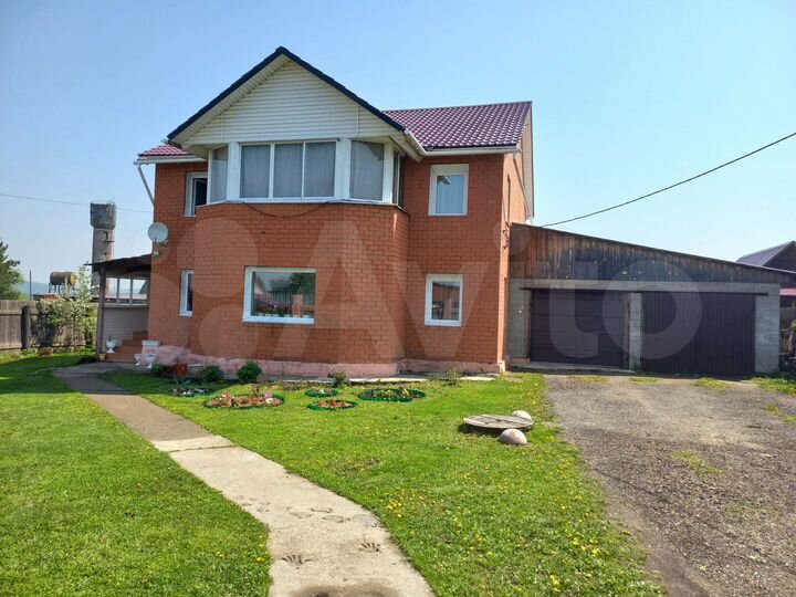 Коттедж 190 м² на участке 15 сот.