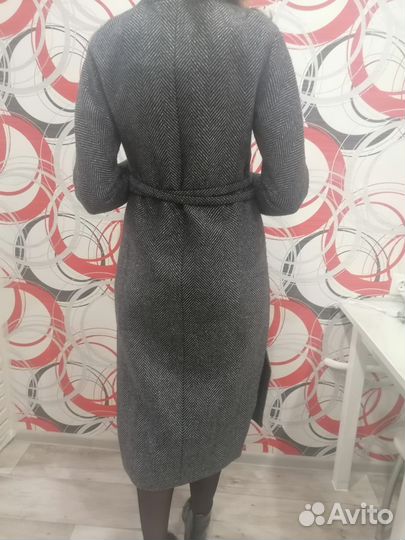 Пальто демисезонное