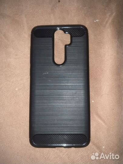 Чехлы на телефон