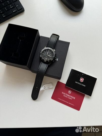 Часы мужские Victorinox Swiss Army Maverick