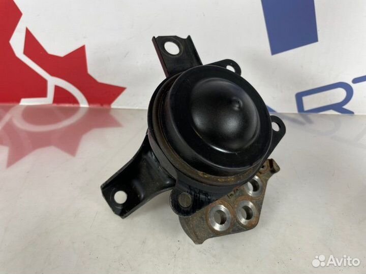 Опора двигателя правая Mitsubishi Grandis NA4W 2.4