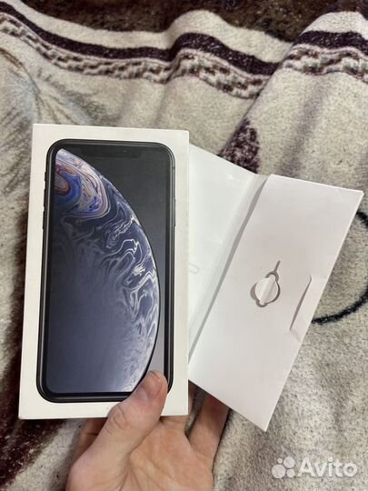 iPhone Xr, 64 ГБ