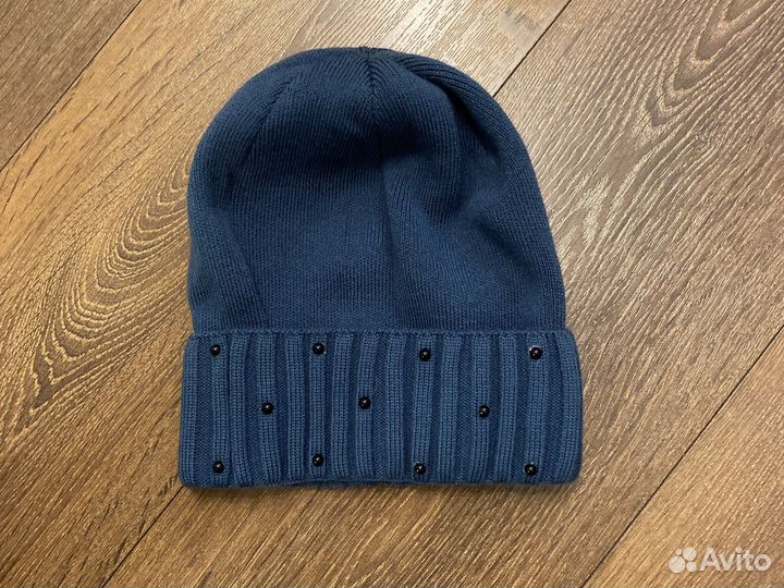 Женская шапка