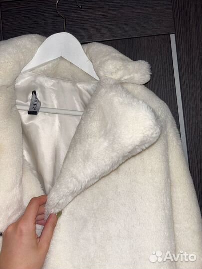 Белая шубка искуственная
