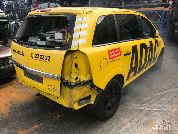 Разбор на запчасти Opel Zafira B