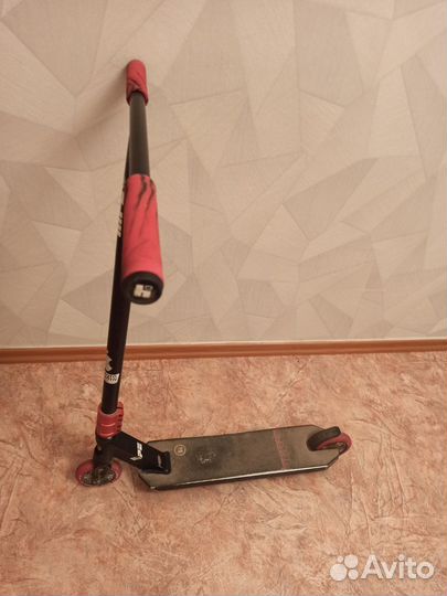 Трюковой самокат hipe h4