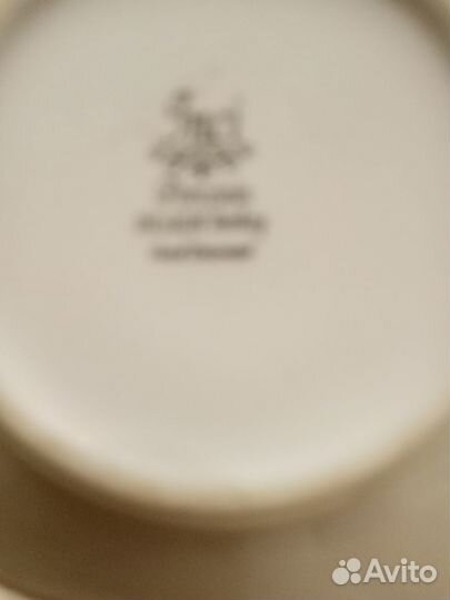 Салатник и тарелки бернадотт