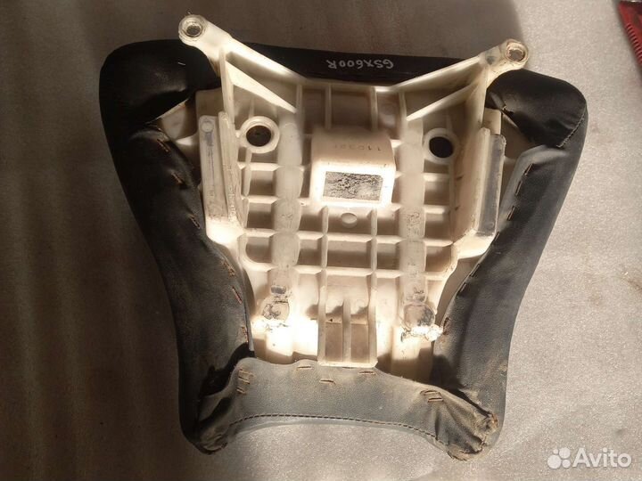 Сиденье переднее Suzuki gsxr 600/750 96-99