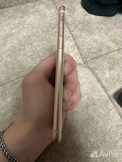 iPhone 8, 64 ГБ