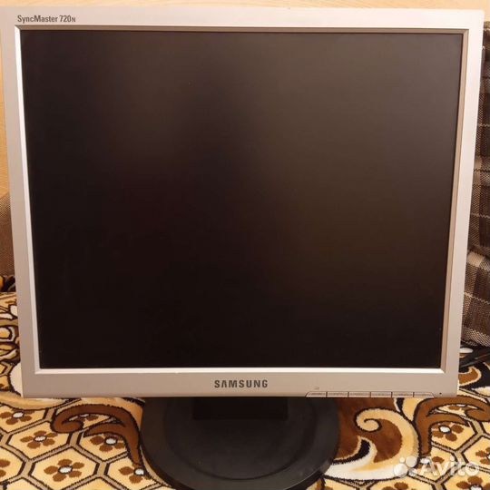 Монитор Samsung