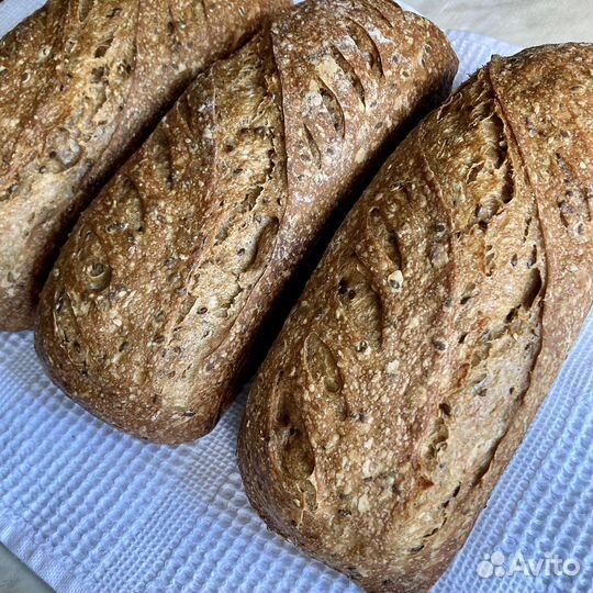 Хлеб на закваске «Три семечки»