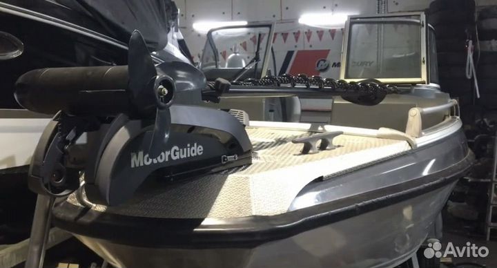 Установка оборудования на лодки катера