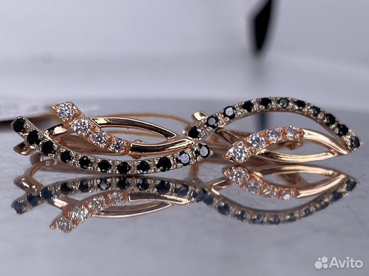 Золотые серьги 4.41 гр