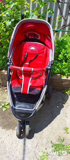 Прогулочная коляска