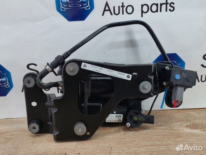 Компрессор подвески Bmw X5 E70 N52B30AF 2009