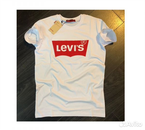 Футболка Levis