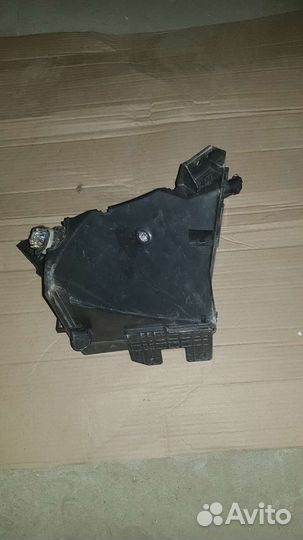 Блок предохранителей Subaru Outback 81400aj160