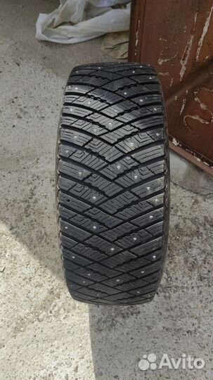 Goodyear UltraGrip Ice Arctic SUV 245/55 R19 103T