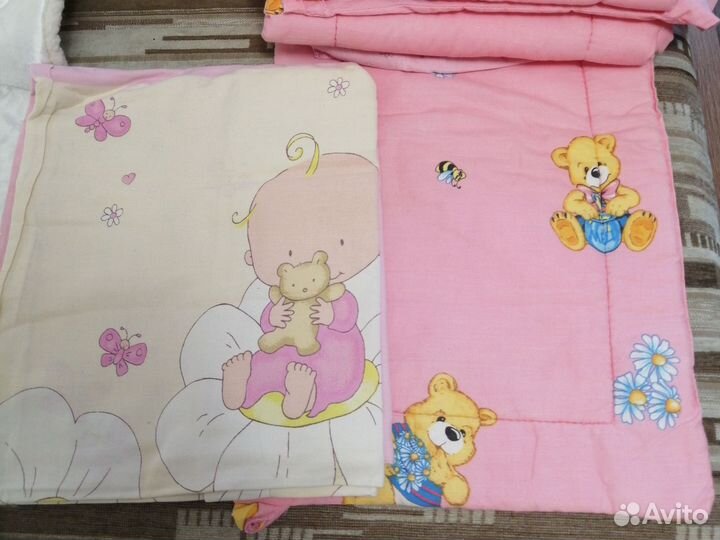 Бортики и одеяло в детскую кроватку