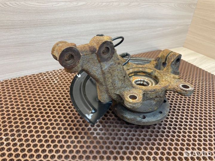 Кулак поворотный передний правый LADA X-Ray