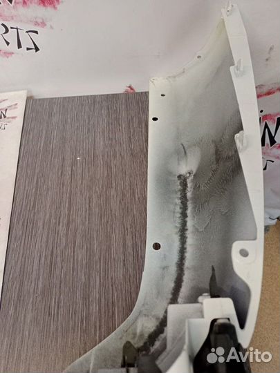 Юбка бампера задняя Toyota Land Cruiser 300 2021