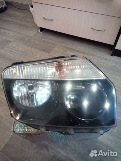 Фара Рено Дастер правая