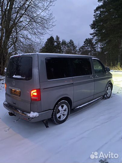 Volkswagen Caravelle 2.0 AMT, 2011, 255 000 км