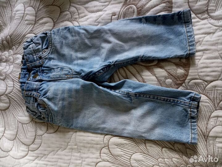 Рубашка-боди, джинсы на мальчика 12 мес