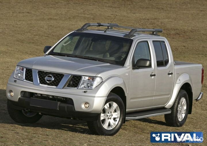 Пороги-подножки Nissan Pathfinder 2004-2014 Premiu