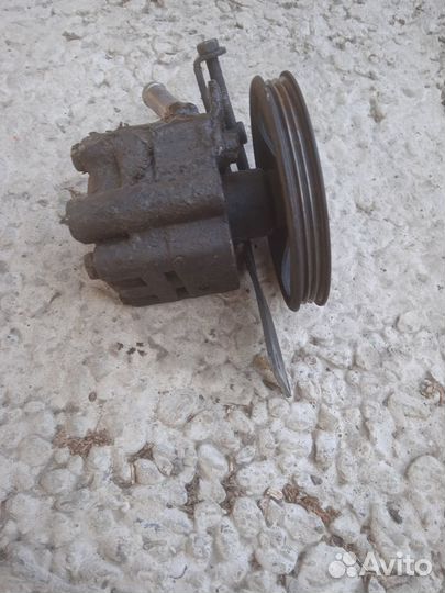 Насос гур Ниссан Санни