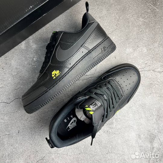 Кроссовки Nike Air Force 1 LV8 Utility Black Volt