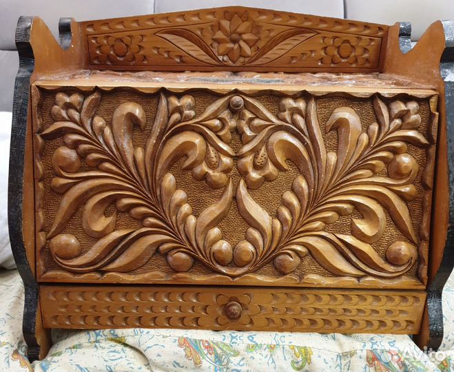 Хлебница деревянная