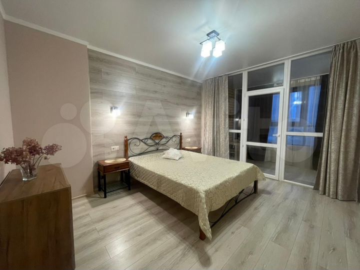 2-к. квартира, 65 м², 10/14 эт.