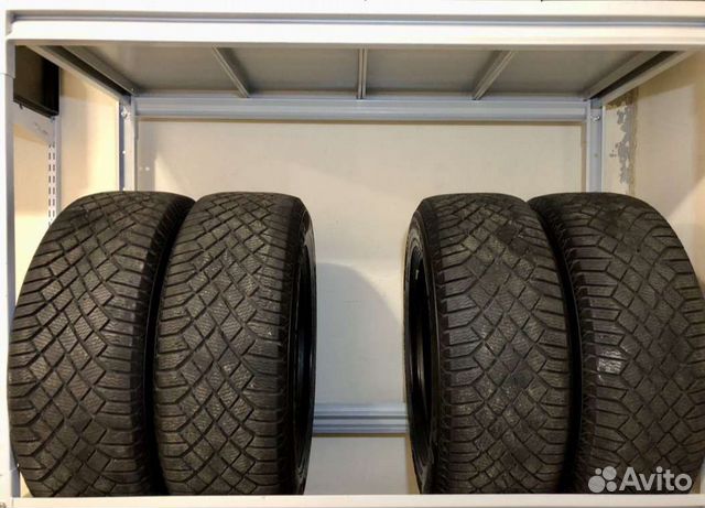 Continental ContiVikingContact 7 235/60 R17 106T