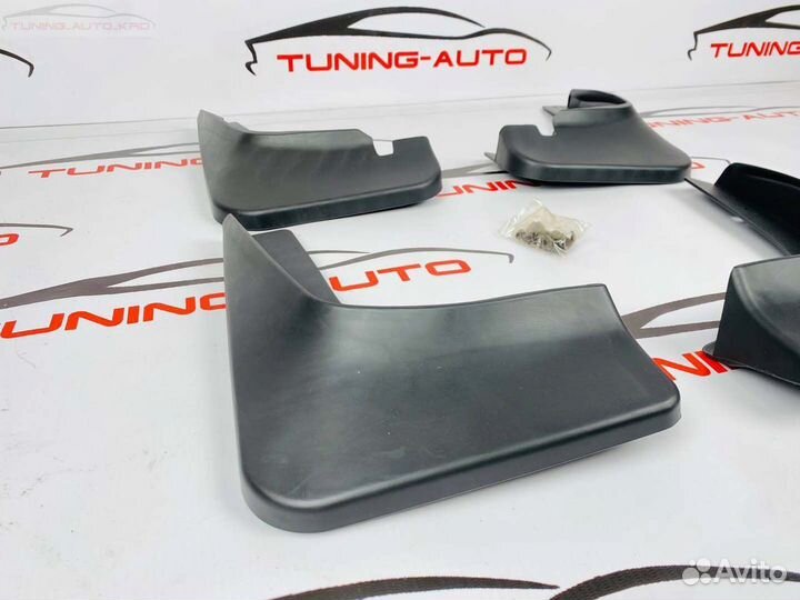 Брызговики Mitsubishi Outlander 06-09 P5324