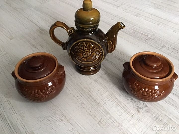 Кувшин,рюмки хрустальные